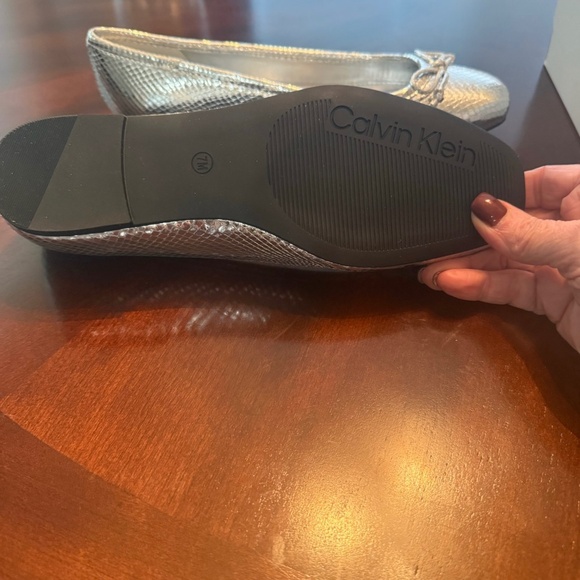 New * Ballet Flat (Women) Calvin Klein. * Size 7 - Picture 4 of 6